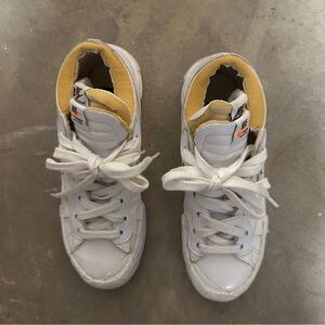 Nike sacai x Blazer Low White Patent Leather Sneakers